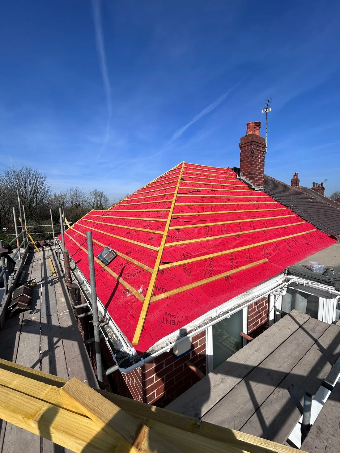 Roof membrane and battens